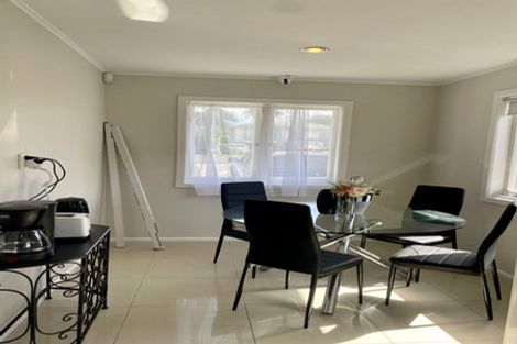 Photo of property in 26 Miller Road, Mangere Bridge, Auckland, 2022