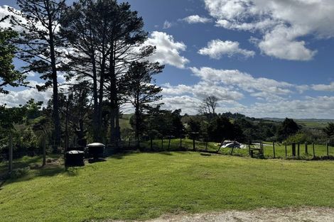 Photo of property in 47 The Pines Road, Paparoa, 0571