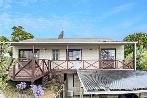 Photo of property in 23 Flaunty Place, West Harbour, Auckland, 0618