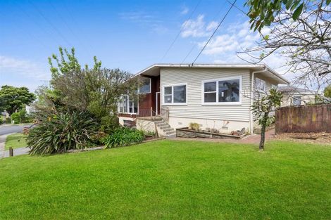 Photo of property in 116 Archibald Road, Kelston, Auckland, 0602