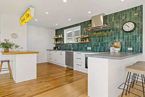 Photo of property in 119 Matipo Road, Te Atatu Peninsula, Auckland, 0610