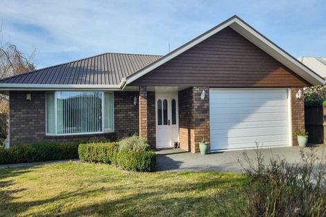 Photo of property in 33 Melford Close, Rangiora, 7400