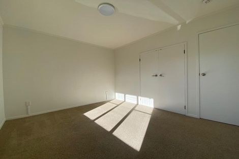 Photo of property in 3/9 Fuchsia Place, Birkdale, Auckland, 0626