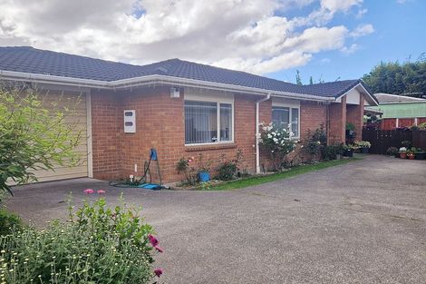 Photo of property in 3/331 Massey Road, Mangere East, Auckland, 2024