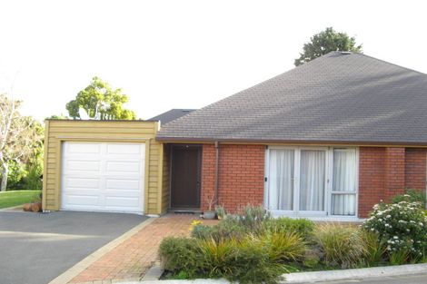 Photo of property in 10 Futuna Close, Karori, Wellington, 6012