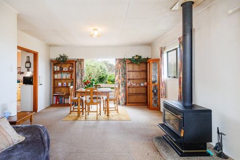 Photo of property in 1 Seabury Avenue, Foxton Beach, Foxton, 4815