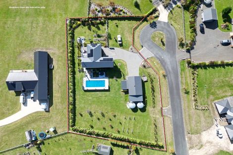 Photo of property in 9 Lancewood Way, Kinloch, Taupo, 3377