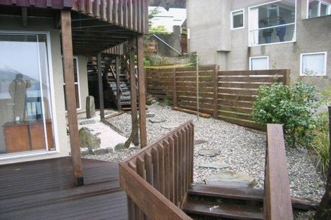 Photo of property in 7a Von Place, Fernhill, Queenstown, 9300
