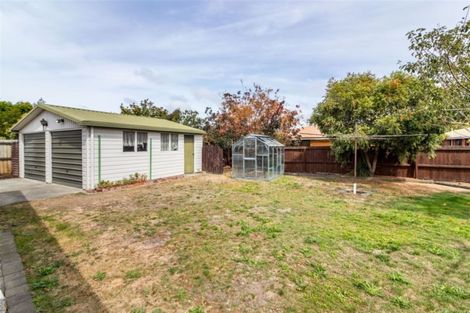 Photo of property in 12 Ludlow Place, Parklands, Christchurch, 8083