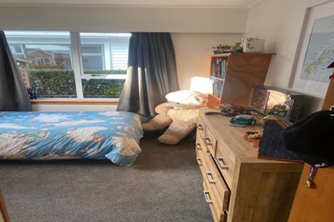 Photo of property in 243 Mangorei Road, Merrilands, New Plymouth, 4312