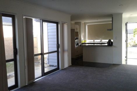 Photo of property in 15 Matata Drive, Takanini, 2112
