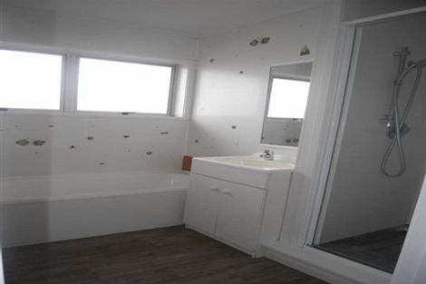 Photo of property in 5 Libra Street, Glen Eden, Auckland, 0602
