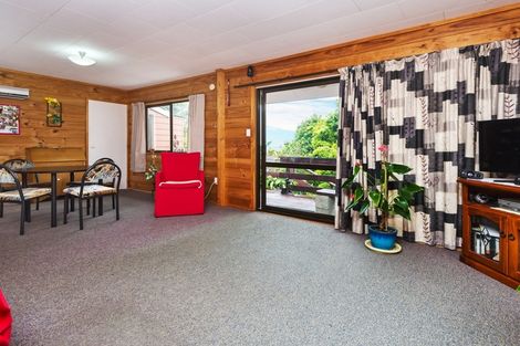 Photo of property in 33 Mellsop Avenue, Waiuku, 2123