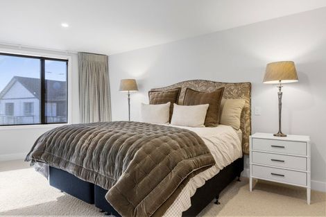 Photo of property in 2 Pataka Road, Taupo, 3330