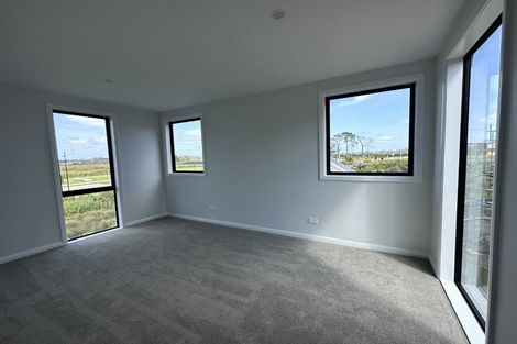 Photo of property in 3 Seagreen Avenue, Rosehill, 2113