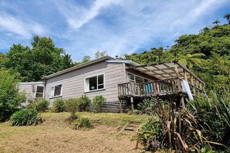 Photo of property in 16 Moss Street, Greymouth, 7805
