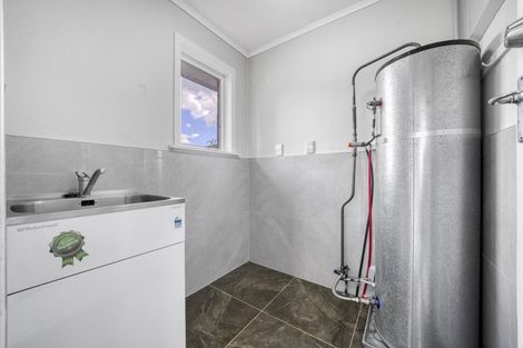 Photo of property in 19 Surrey Street, Manurewa, Auckland, 2102