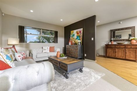 Photo of property in 74a Buscomb Avenue, Henderson, Auckland, 0610