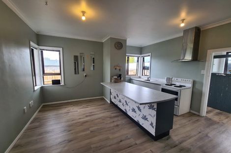 Photo of property in 332 Tremaine Avenue, Takaro, Palmerston North, 4412