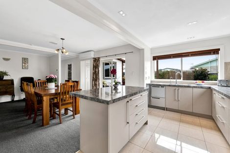 Photo of property in 336 South Road, Hawera, 4610