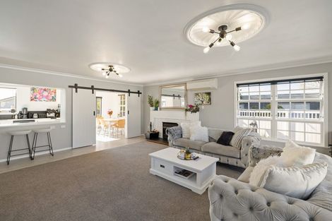 Photo of property in 166 Sandwich Road, St Andrews, Hamilton, 3200