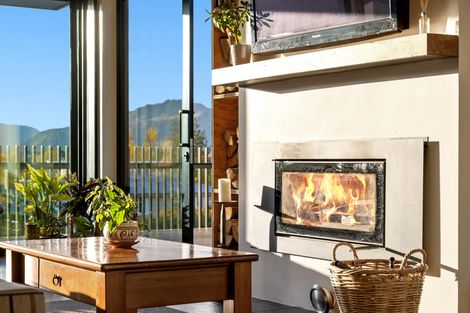 Photo of property in 148 Warren Street, Wanaka, 9305