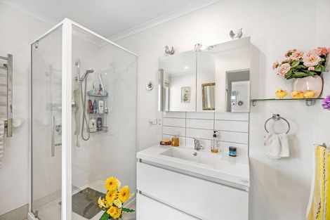 Photo of property in 22 Glamorgan Avenue, Tamatea, Napier, 4112