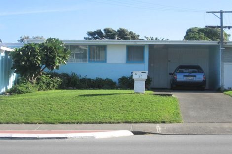 Photo of property in 1a Richard Street, Titahi Bay, Porirua, 5022