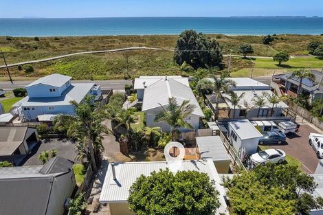 Photo of property in 700 Papamoa Beach Road, Papamoa Beach, Papamoa, 3118