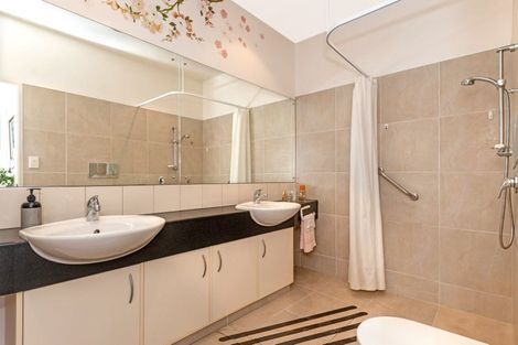 Photo of property in Harbour View, 20/100 Customhouse Street, Gisborne, 4010