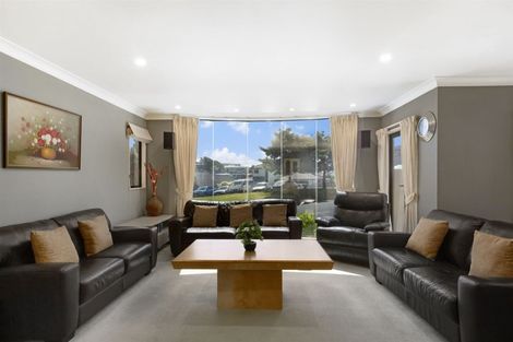 Photo of property in 30 Lanyon Place, Whitby, Porirua, 5024