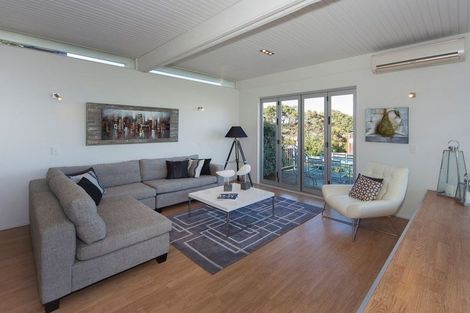 Photo of property in 28 Mayall Avenue, Beach Haven, Auckland, 0626