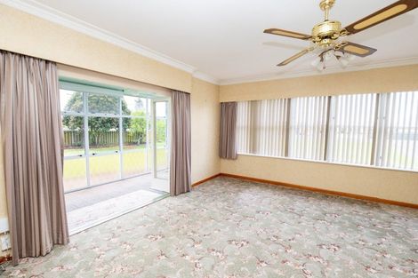 Photo of property in 63 Pipiroa Road, Ngatea, 3503