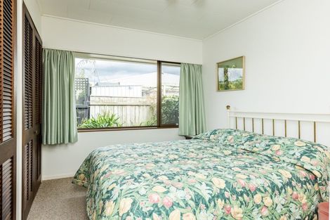 Photo of property in 6a Dolbel Street, Taradale, Napier, 4112