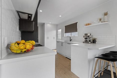 Photo of property in 14 Rosendale Avenue, Spotswood, New Plymouth, 4310