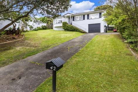 Photo of property in 42 Hellyers Street, Birkdale, Auckland, 0626