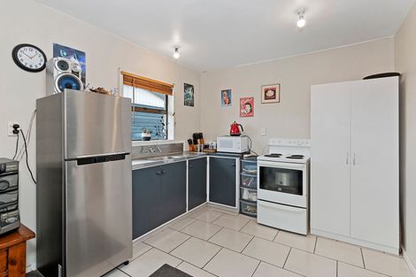 Photo of property in 43 Arcon Drive, Broomfield, Christchurch, 8042