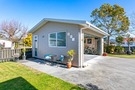 Photo of property in 104 Kiwi Road, Whangamata, 3620