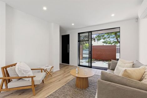 Photo of property in 83c Browns Road, St Albans, Christchurch, 8052