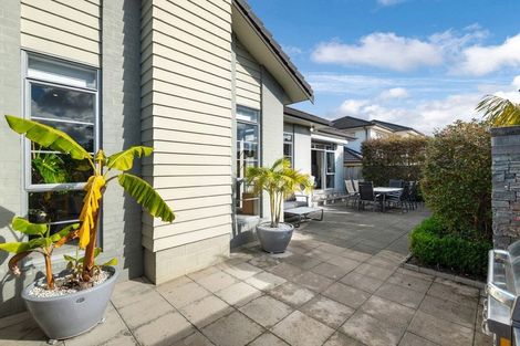 Photo of property in 31 Oakway Drive, Schnapper Rock, Auckland, 0632