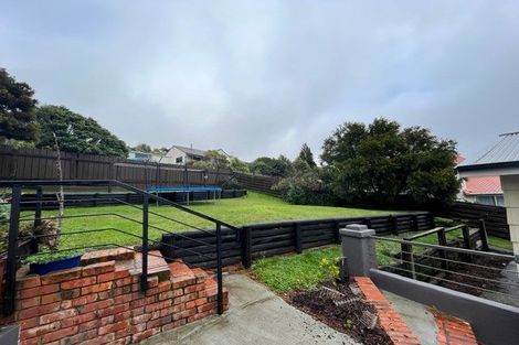 Photo of property in 3 Greenwich Grove, Stokes Valley, Lower Hutt, 5019