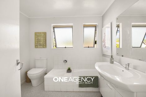Photo of property in 12 Chapel Street, Takapuwahia, Porirua, 5022