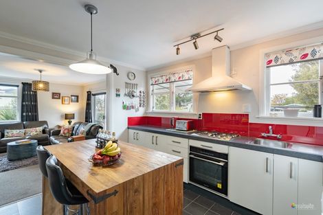 Photo of property in 17 Bristol Street, Trentham, Upper Hutt, 5018