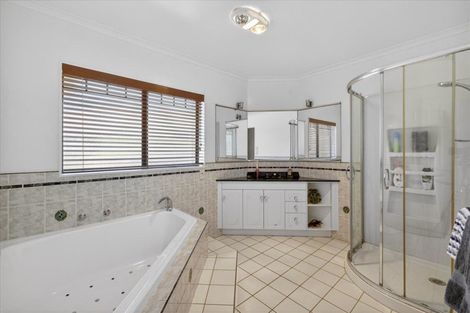 Photo of property in 4 Halesia Place, Mount Maunganui, 3116