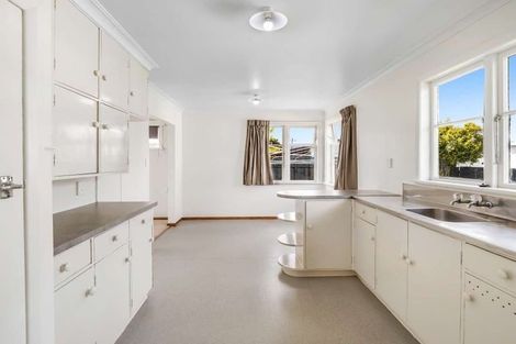 Photo of property in 15 Mako Mako Road, Levin, 5510