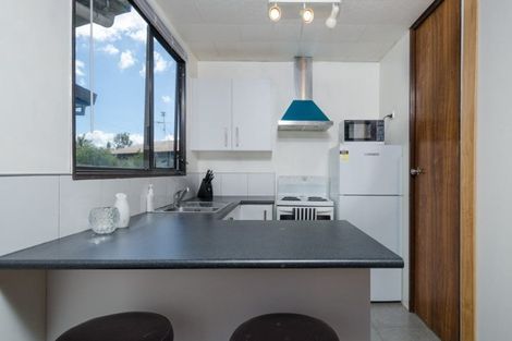 Photo of property in 3/8 Ireland Place, Ranui, Auckland, 0612