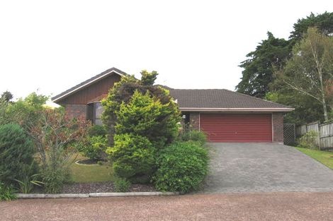 Photo of property in 14 Manutara Avenue, Forrest Hill, Auckland, 0620