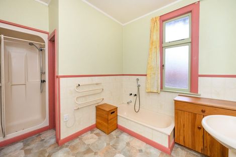 Photo of property in 20 Rainforth Street, Roslyn, Palmerston North, 4414