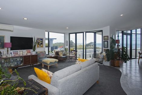 Photo of property in 203 Marine Parade, Mount Maunganui, 3116