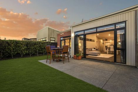 Photo of property in 5 Leadership Crescent, Papakura, 2110